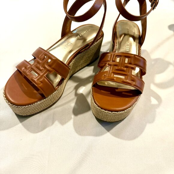 Tommy Hilfiger Tan Logo Platform Espadrille Sandals – Size 6.5 NWOB - Picture 2 of 12